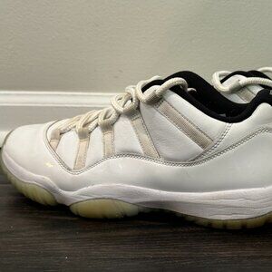 Jordan 11 Retro Low Legend Blue (Men's Size 10.5)